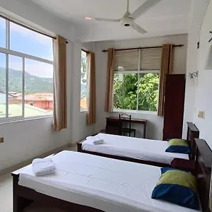  Guest house Smile Hub -youth Hostel-